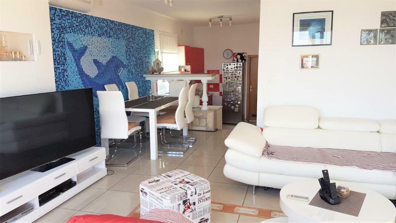 Apartment Maslenica, Near Zadar Exterior photo